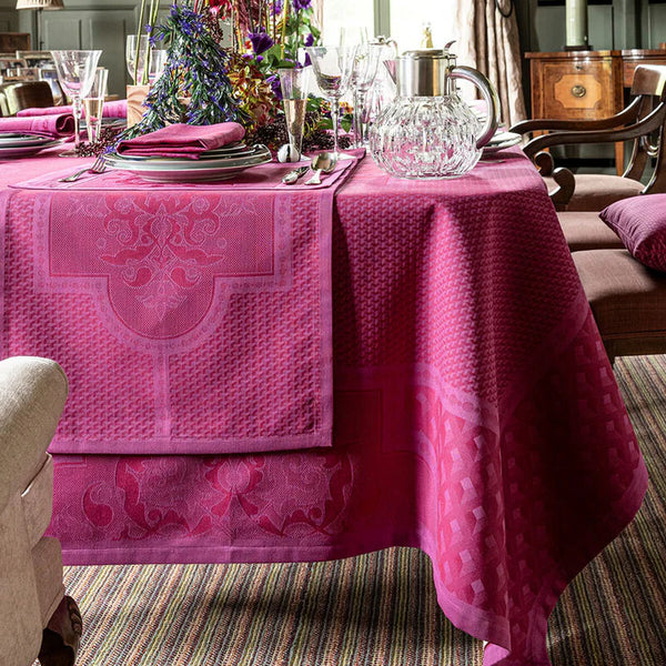 Tablecloth - Le Jacquard Francais - Palais Venitien Pink