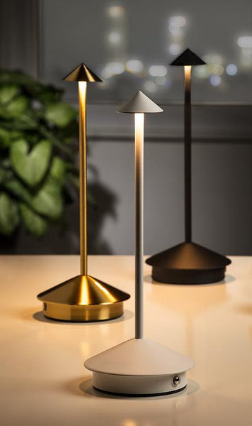 Slim Arrowhead Shade LED Table Light - Gold